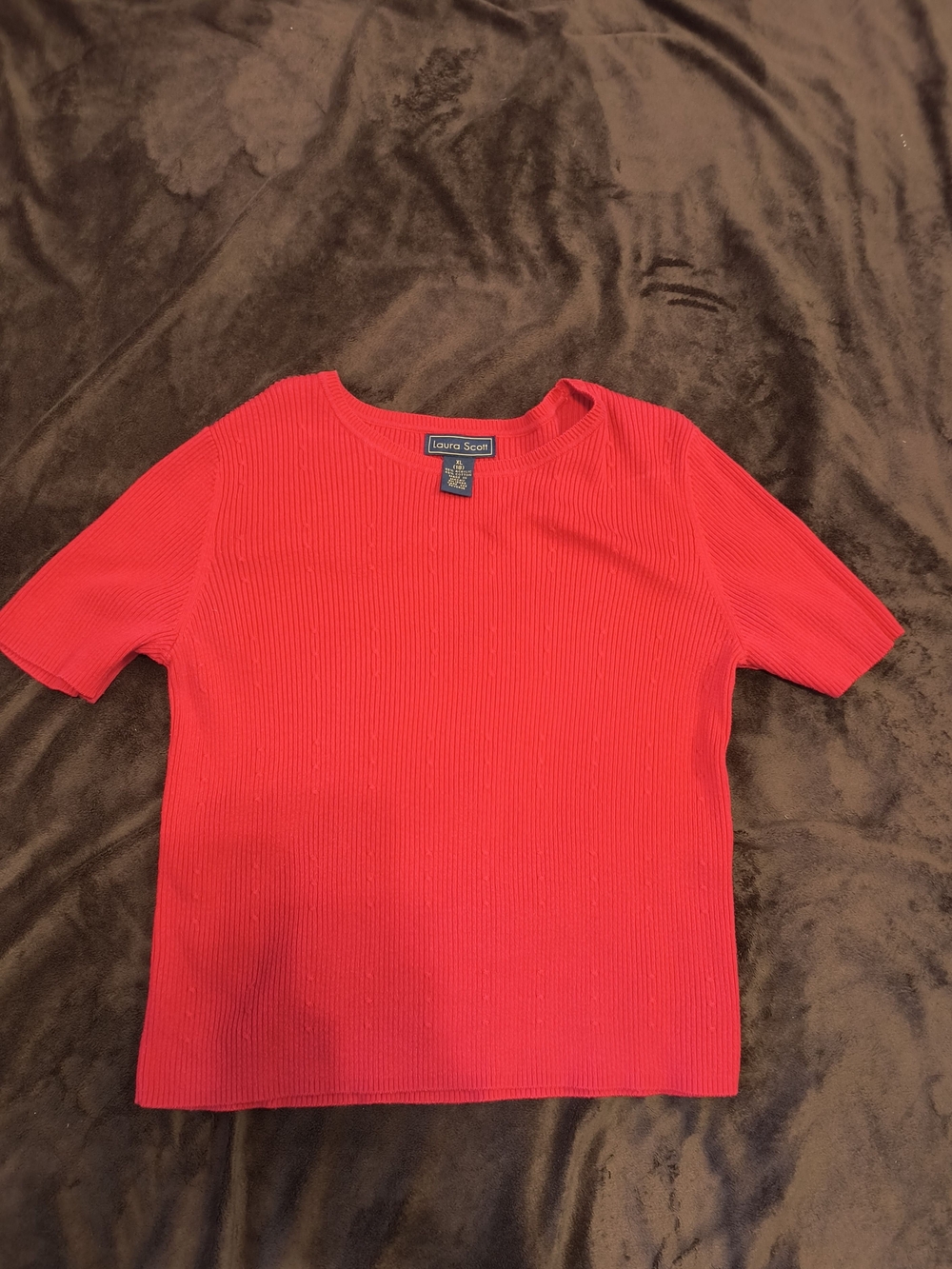 Laura Scott Ribbed Red Short Sleeve Women's Top
